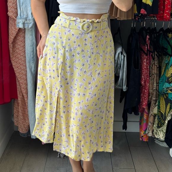 Midi floral skirt with belt - Picture 2 of 2